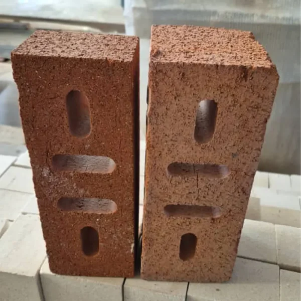 r11 saco brick